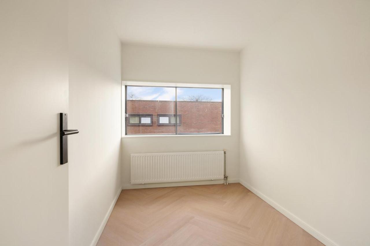 3-slaapkamer huis met tuin in Bijlmer Oost - Afbeelding 9