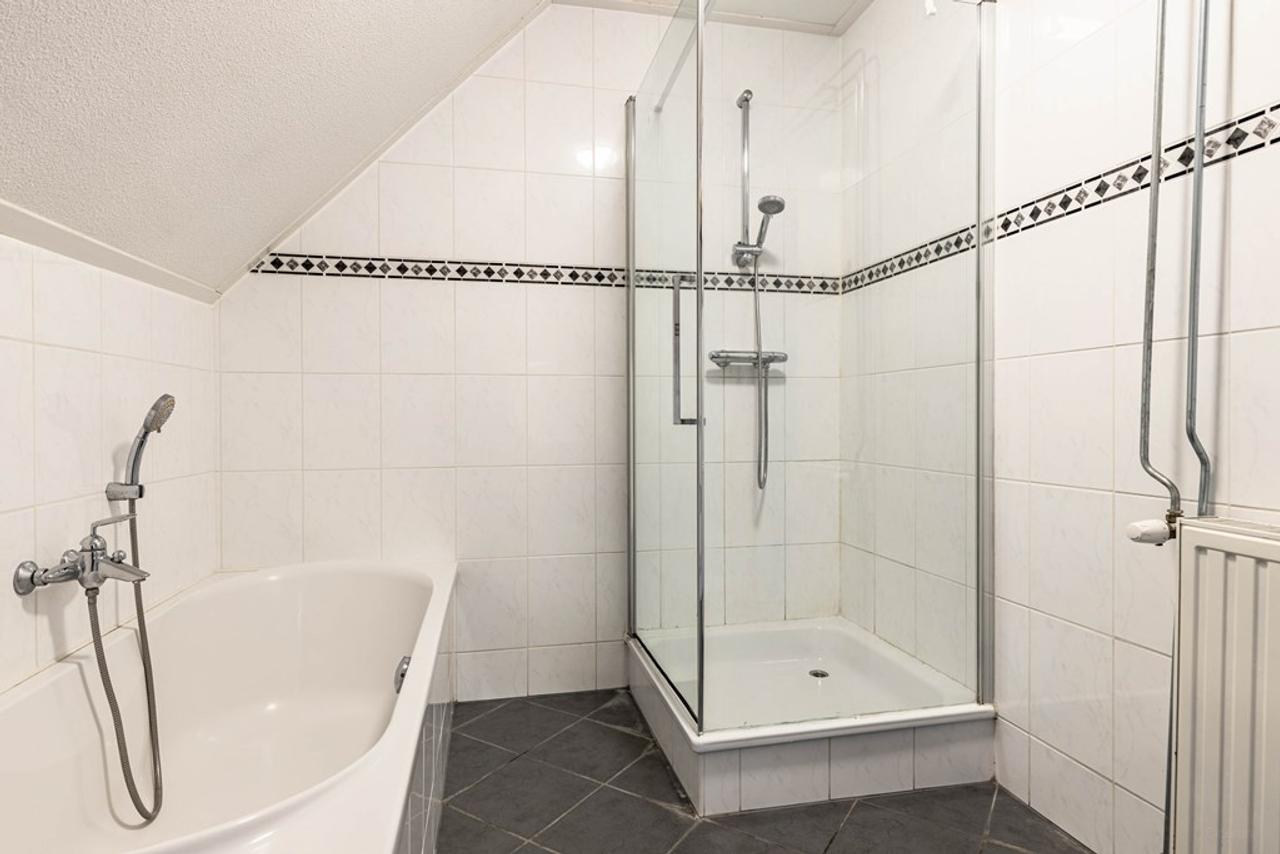 Kamer in gedeeld appartement in Sappemeer - Afbeelding 12