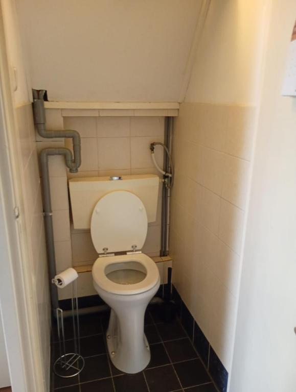 Student Apartment on Square - Image 6
