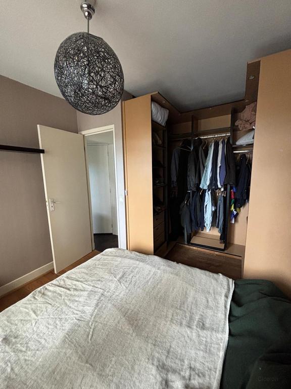 Licht appartement met balkon in Oud-West - Afbeelding 9