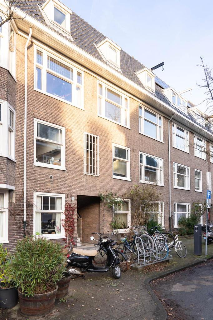 Licht 2-kamerappartement met balkon - Afbeelding 2