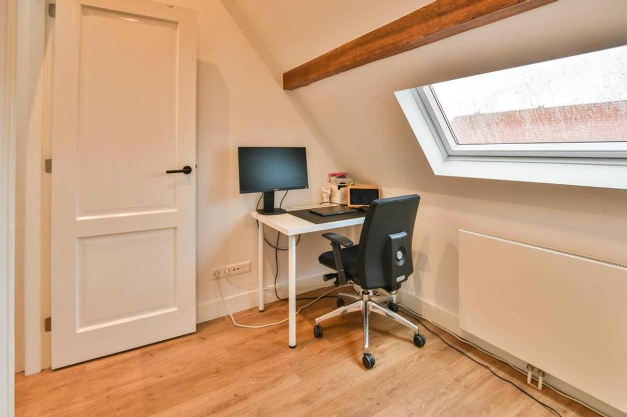 Zuidbalkon en 2 slaapkamers in Amsterdam - Afbeelding 7