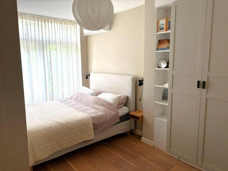 Benedenhuis met zonnige tuin in Rivierenbuurt - Afbeelding 13