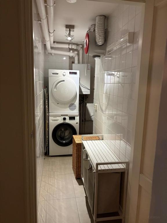 Benedenhuis met zonnige tuin in Rivierenbuurt - Afbeelding 16