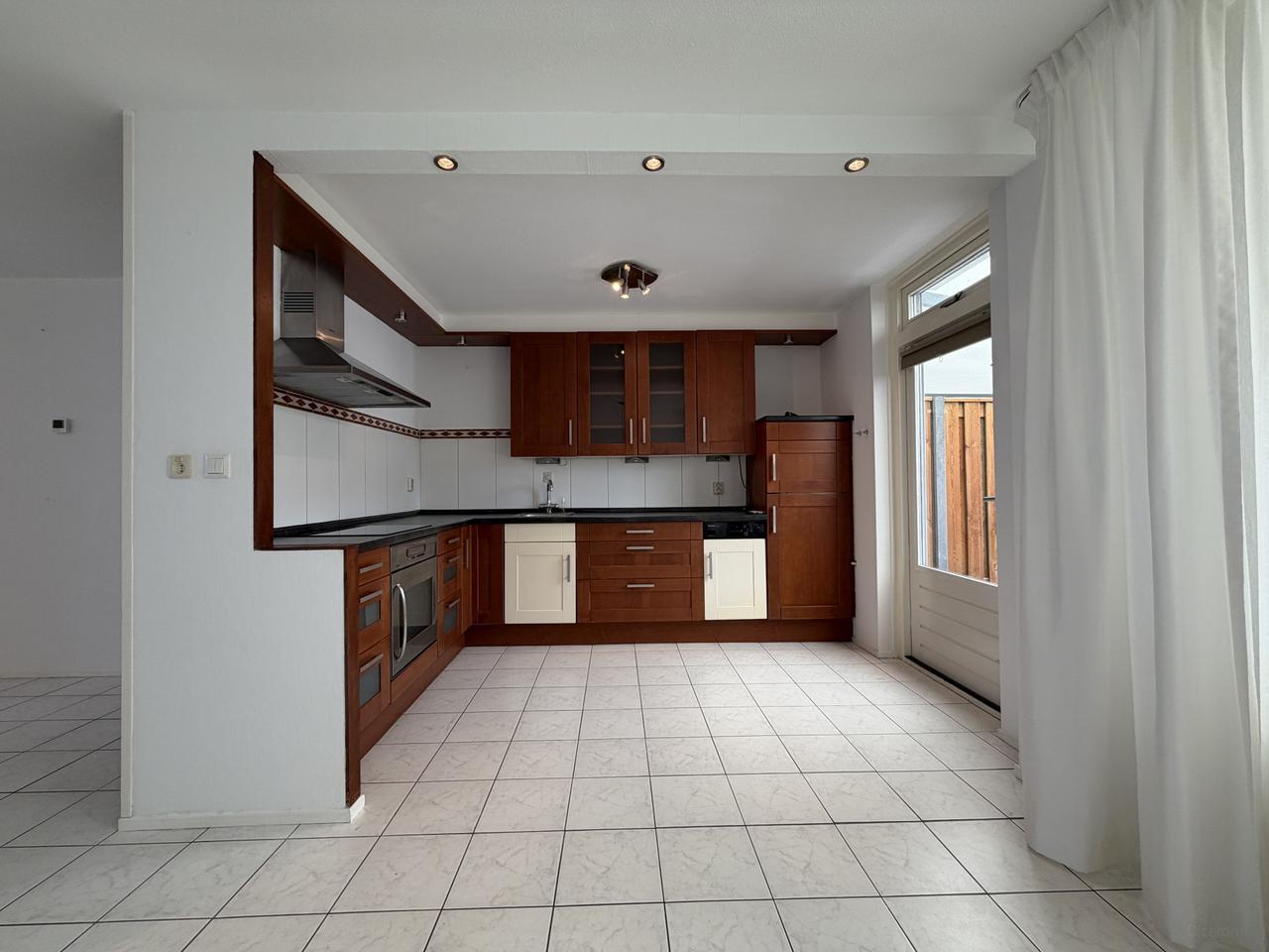 3-bedroom house with garden in Heugem - Image 4