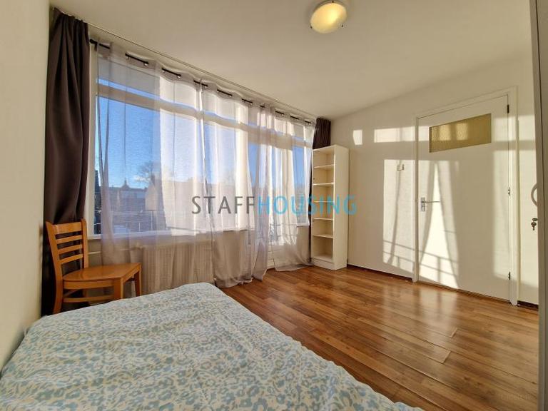 Furnished home with garden in Gouda - Image 23