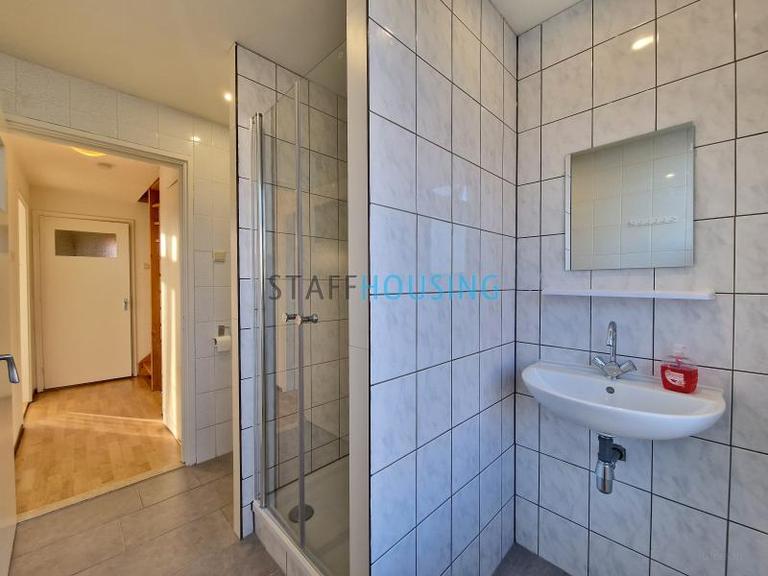Furnished home with garden in Gouda - Image 29