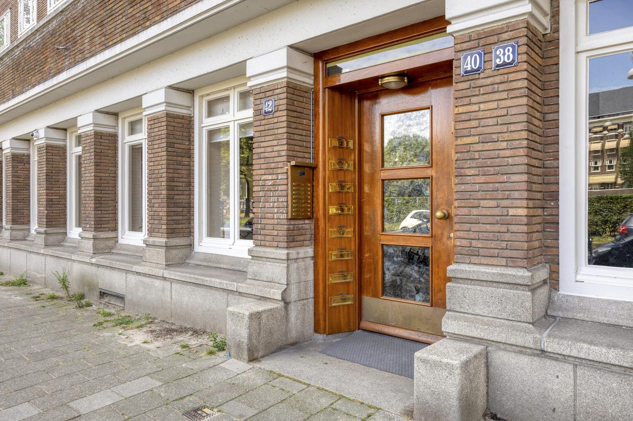 Appartement met balkon aan Minervaplein - Afbeelding 2