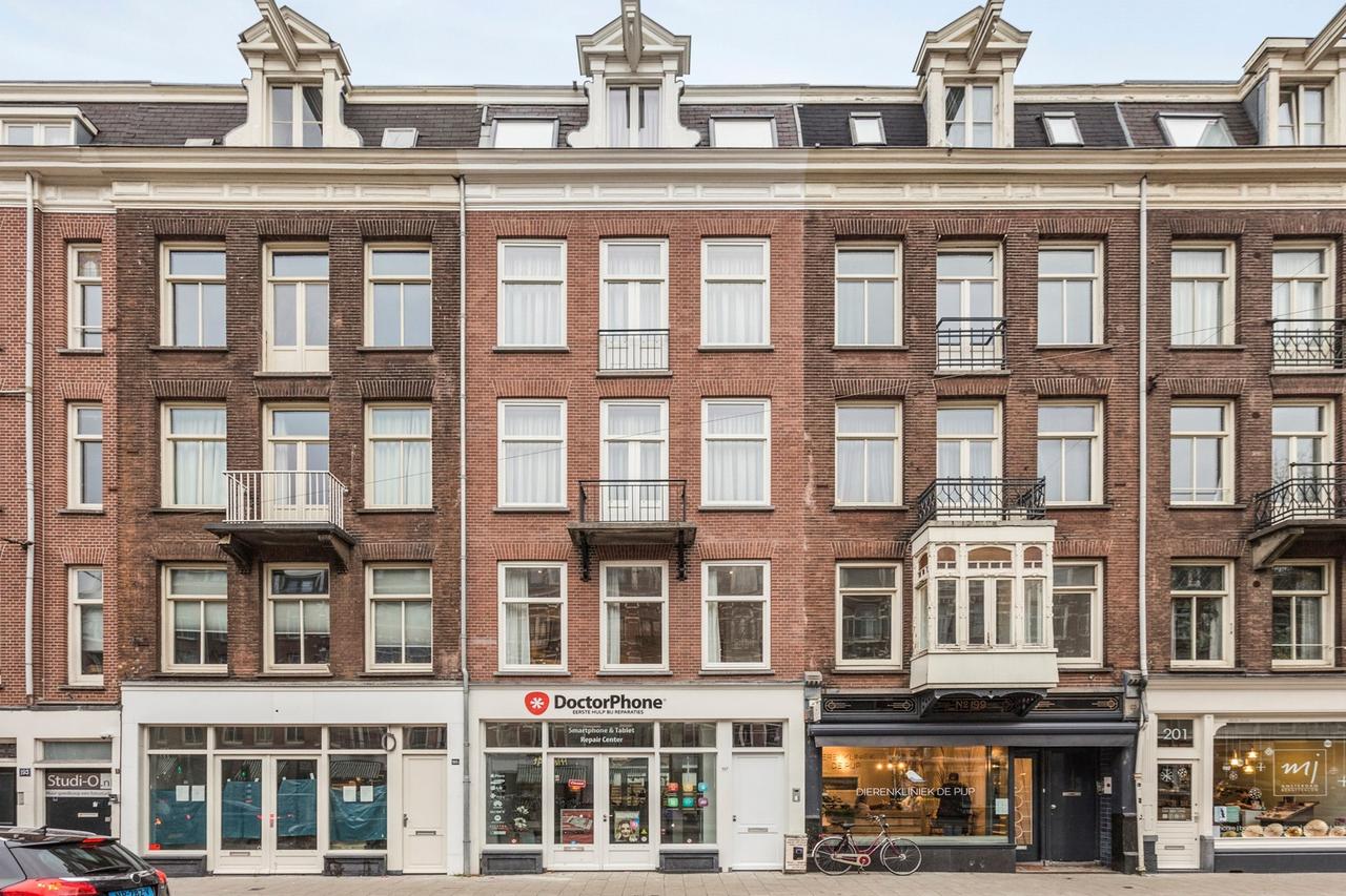 Licht 3-kamerappartement met balkon in De Pijp - Afbeelding 1