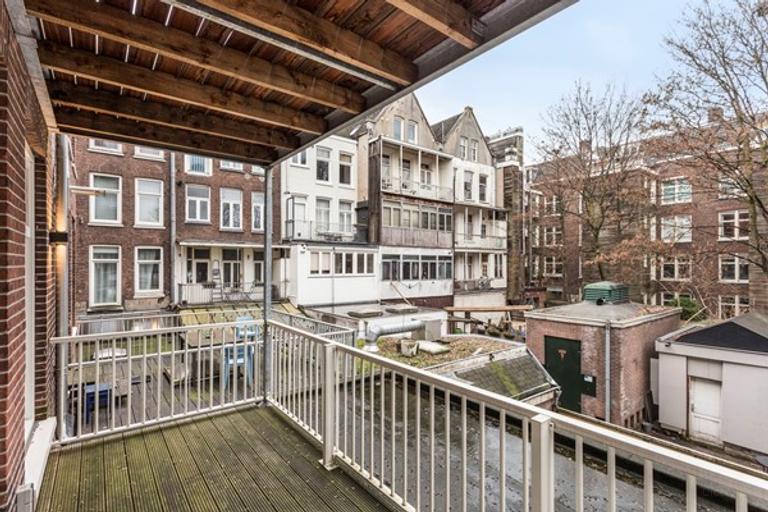 Licht 3-kamerappartement met balkon in De Pijp - Afbeelding 3