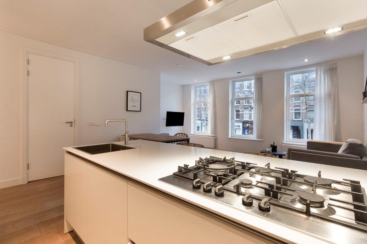 Licht 3-kamerappartement met balkon in De Pijp - Afbeelding 7