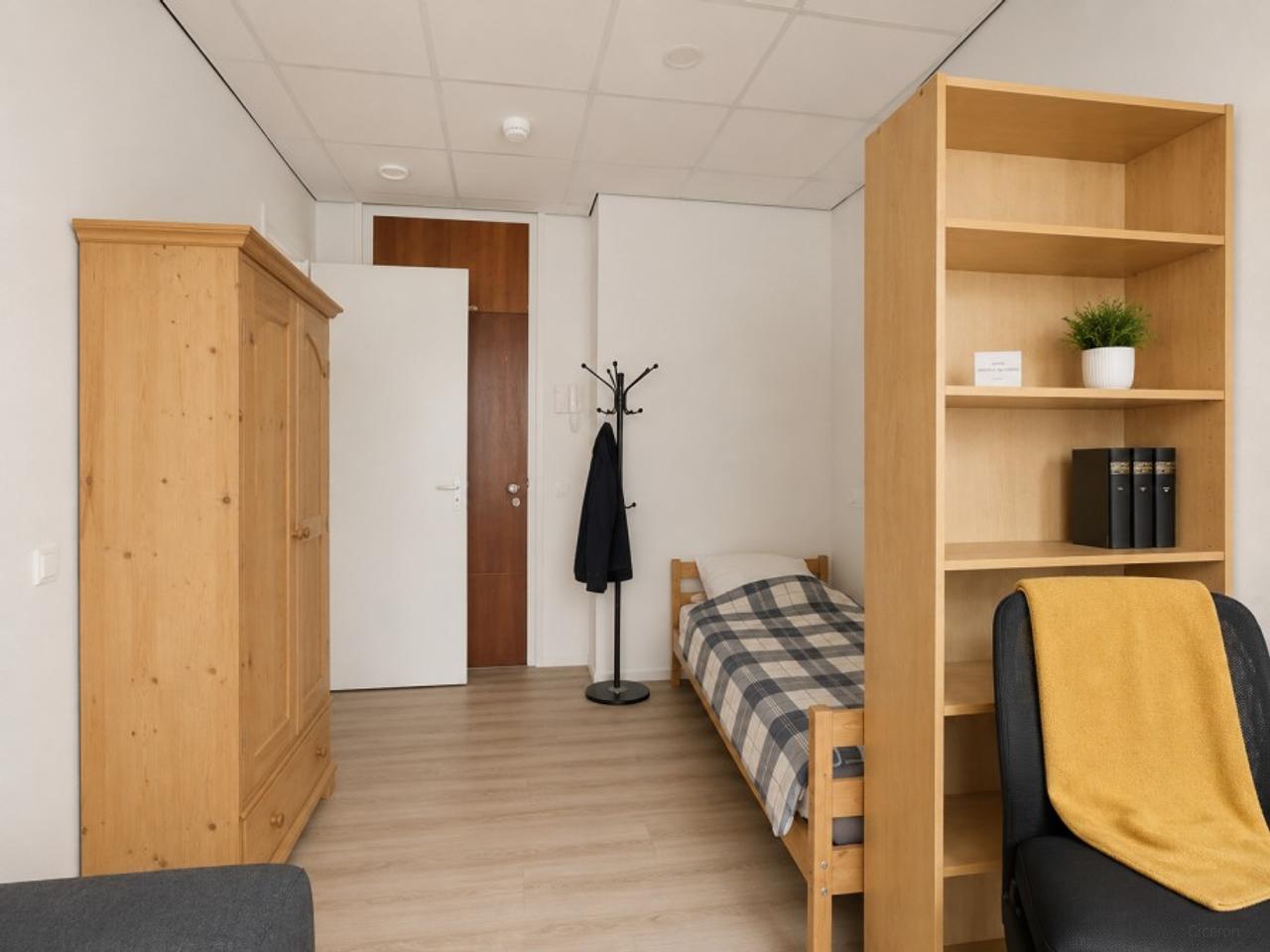 Studio with elevator on Deventerstraat - Image 2