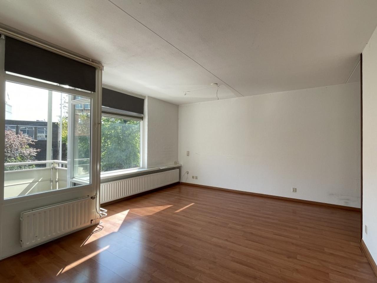 Licht 2-kamerappartement bij Arnhem Centraal - Afbeelding 2