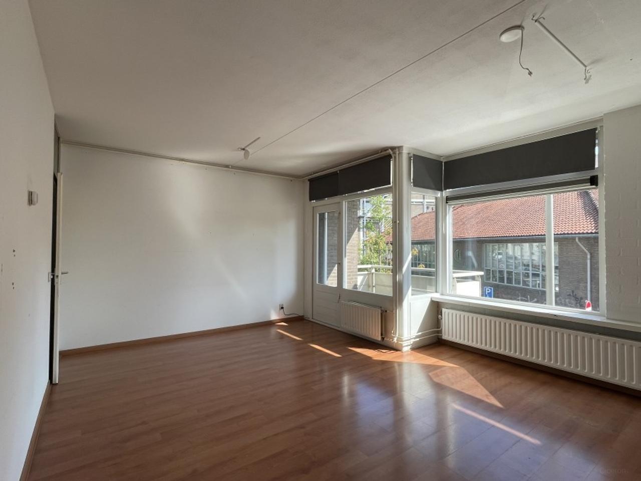 Licht 2-kamerappartement bij Arnhem Centraal - Afbeelding 3