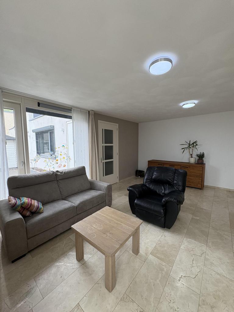 Detached house with garden in Waterrijk - Image 3