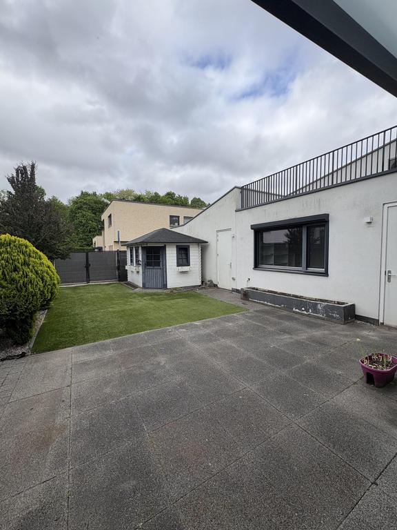 Detached house with garden in Waterrijk - Image 18