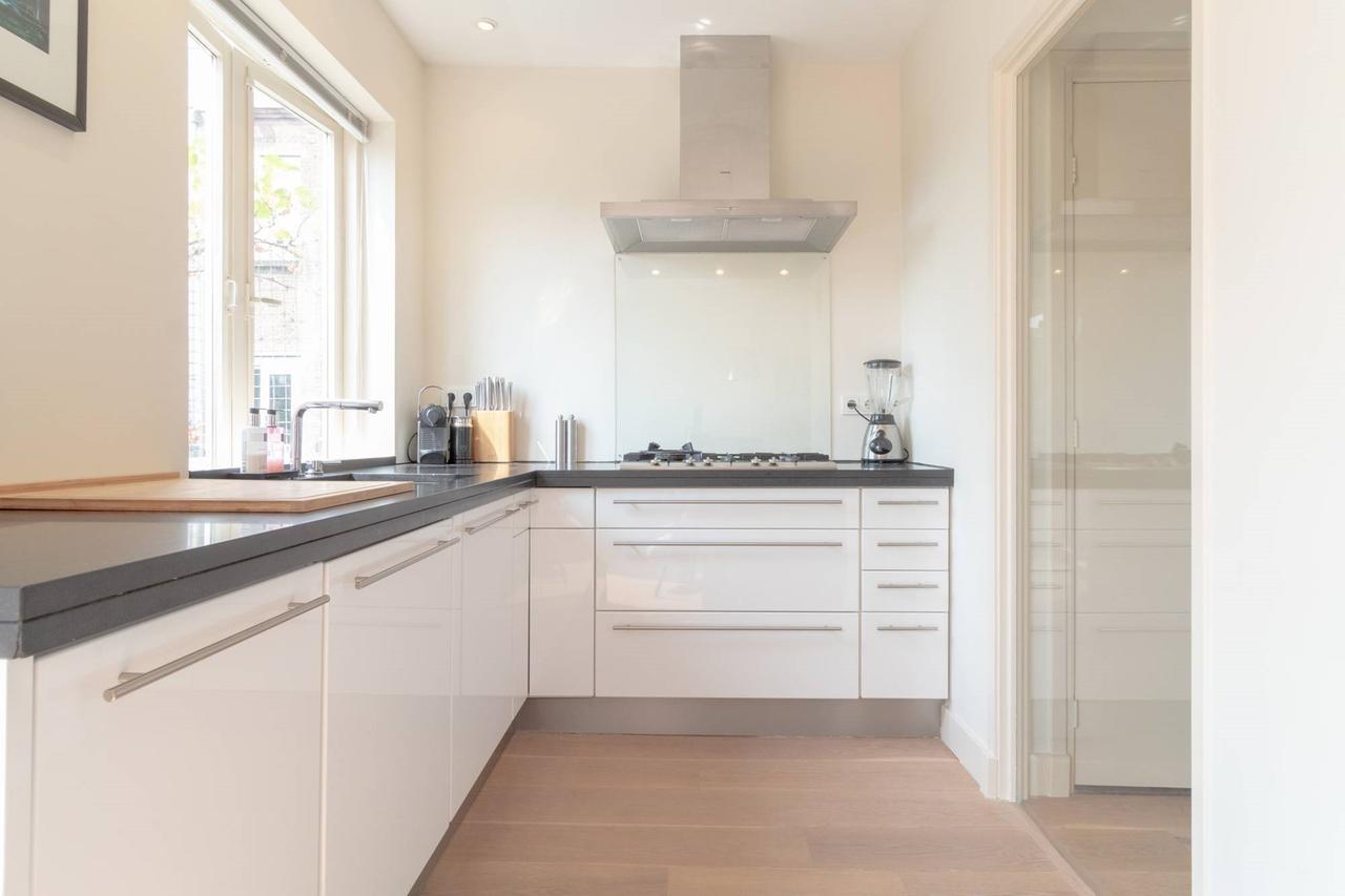 Drieslaapkamerappartement aan de Amstel - Afbeelding 5