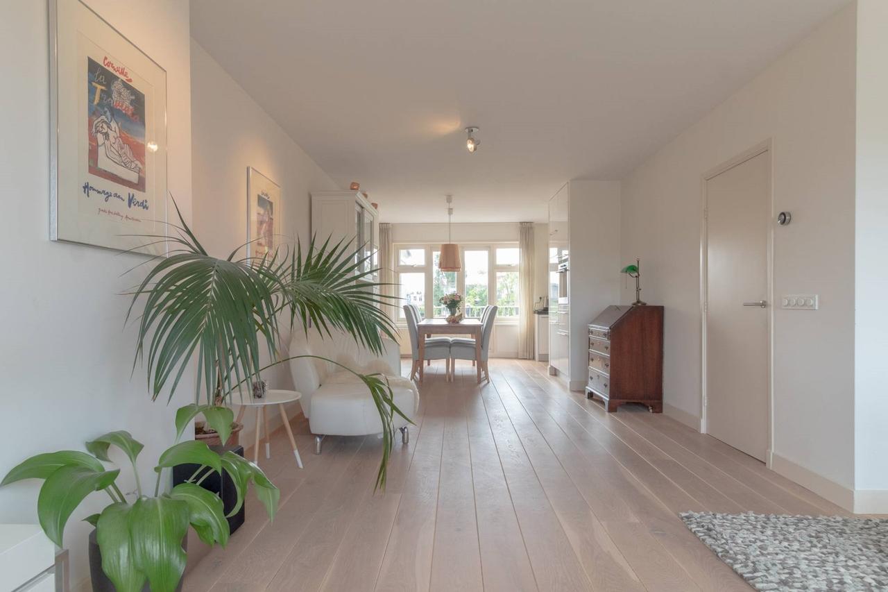 Drieslaapkamerappartement aan de Amstel - Afbeelding 9