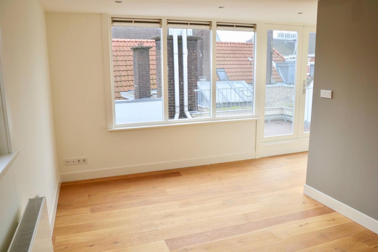 Gemeubileerde loft met dakterras in centrum - Afbeelding 11