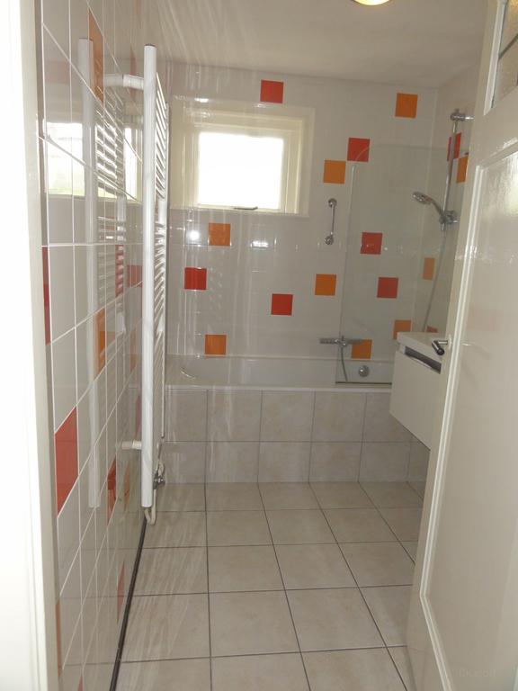House with 5 bedrooms and south-facing garden - Image 18