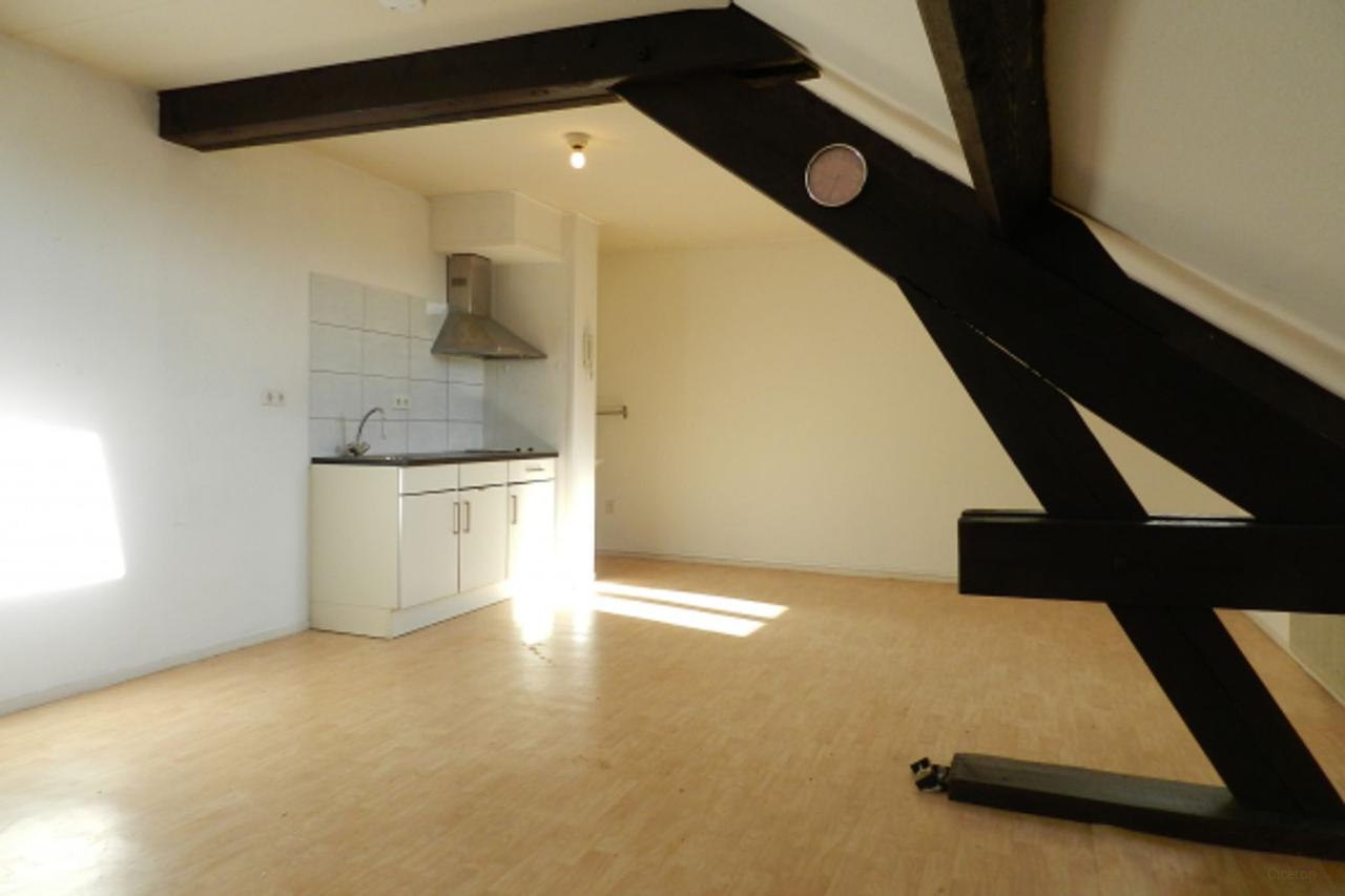 Spacious 33 m² room near Vrijthof - Image 5