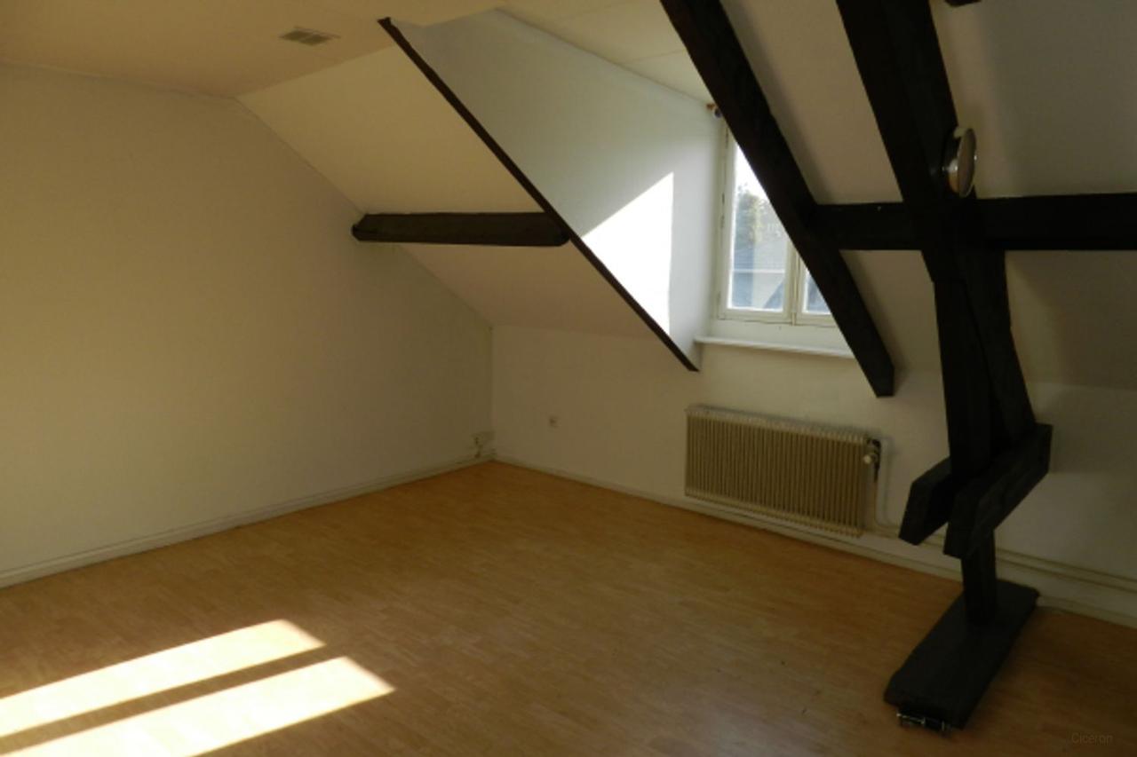 Spacious 33 m² room near Vrijthof - Image 8