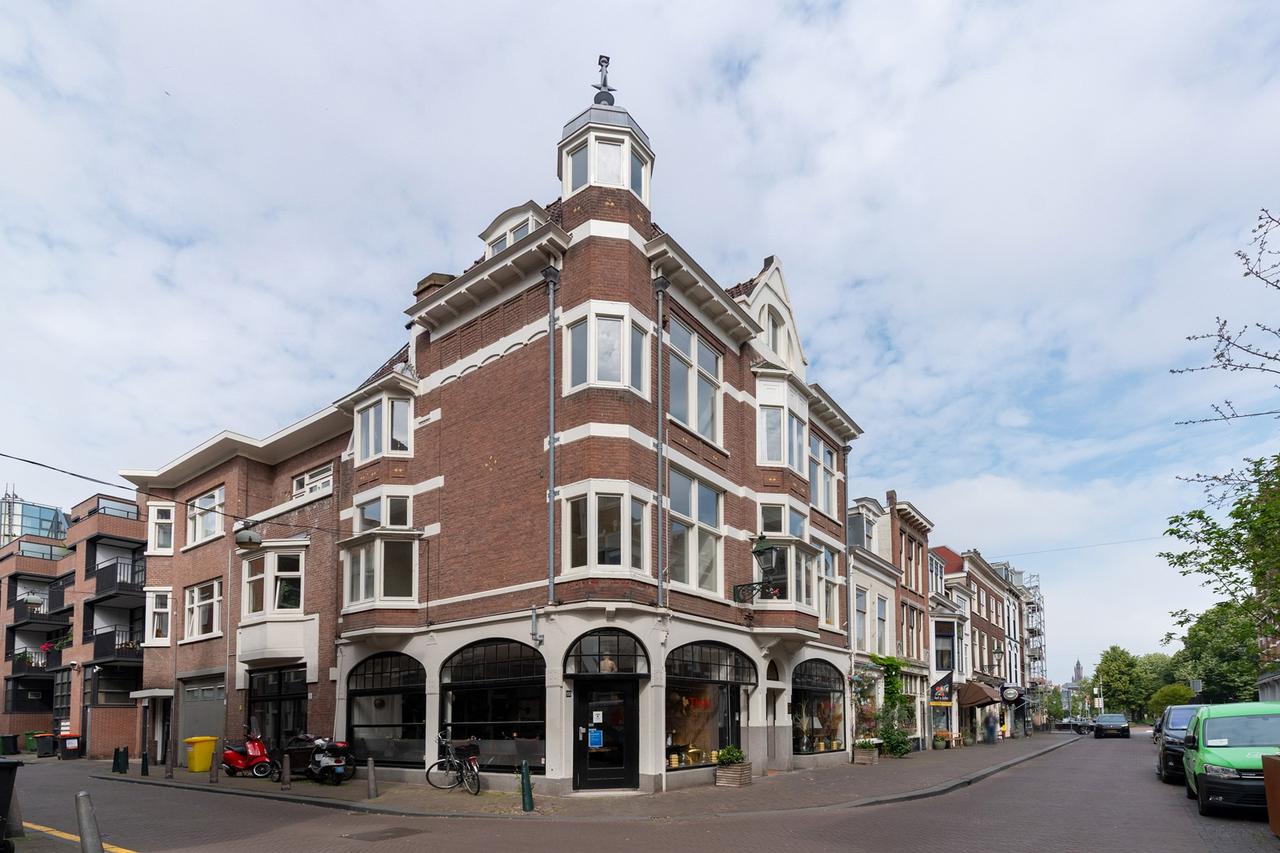 Driedubbel bovenhuis in hartje Den Haag - Afbeelding 1