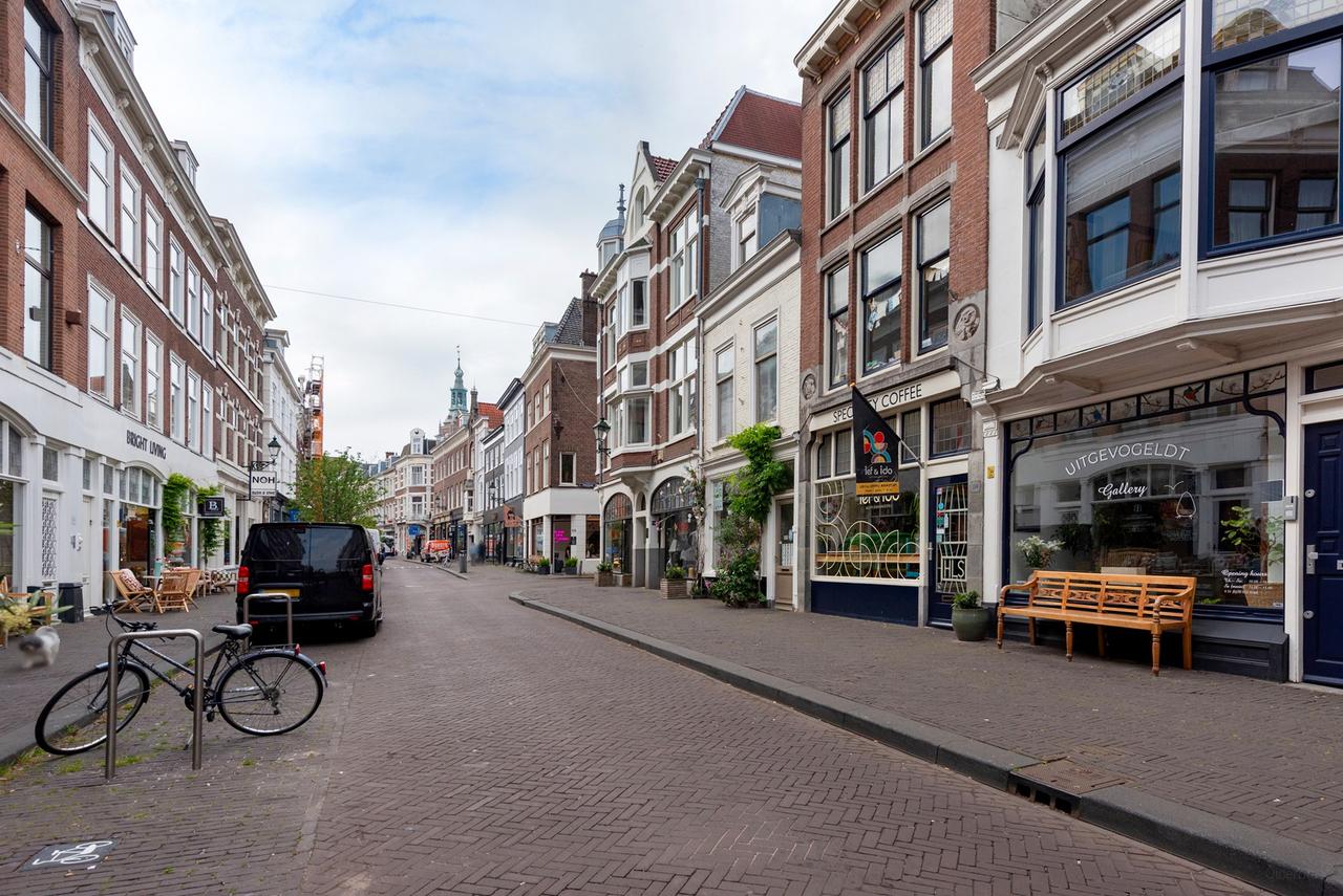 Driedubbel bovenhuis in hartje Den Haag - Afbeelding 2