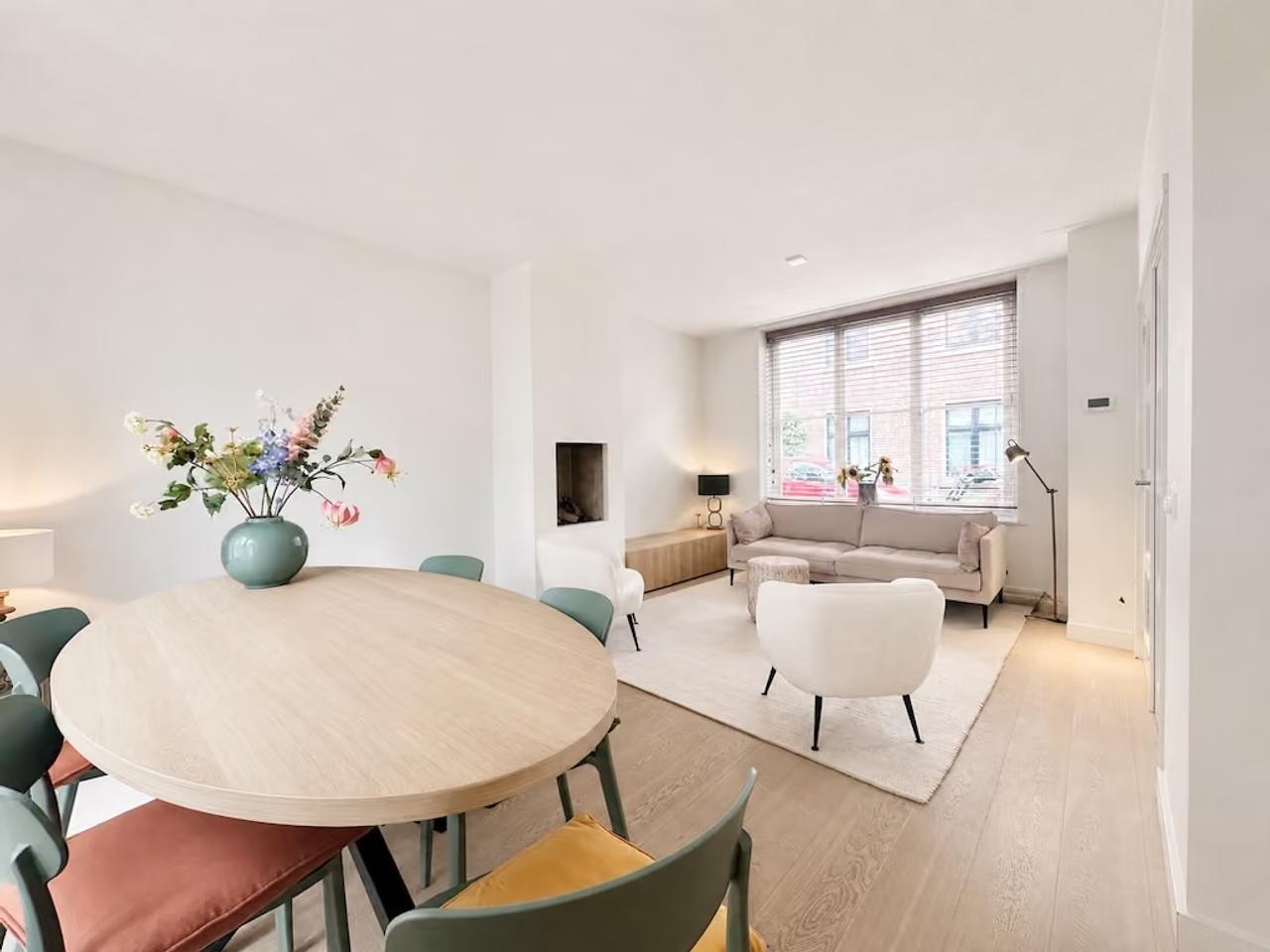 Family Home with Garden in Naarden Vesting - Image 2