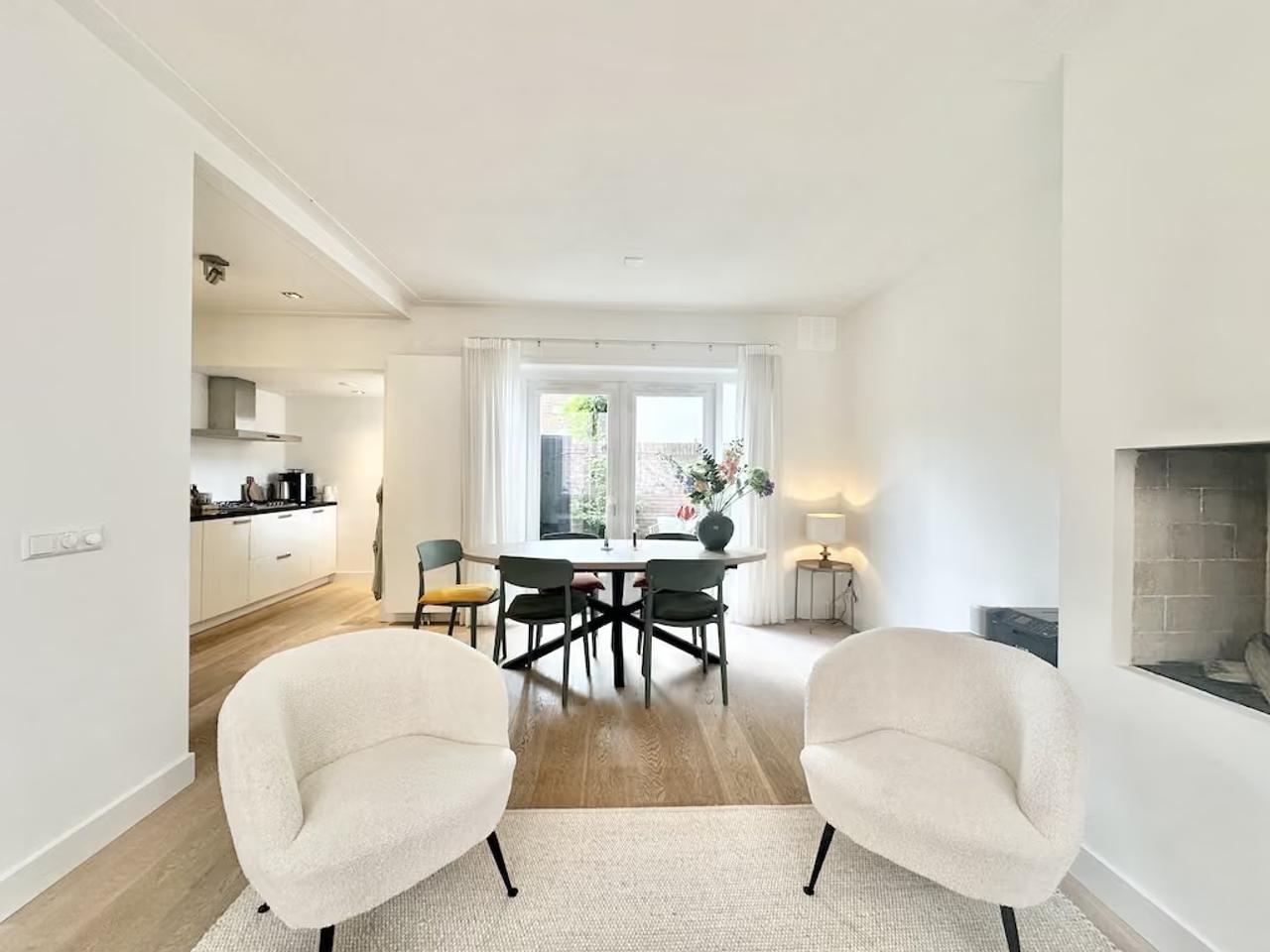 Family Home with Garden in Naarden Vesting - Image 4