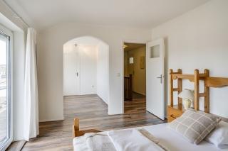 170 m² Furnished Apartment with Roof Terrace in Horst - Image 6