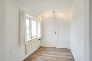 170 m² Furnished Apartment with Roof Terrace in Horst - Image 7