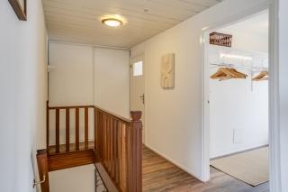 170 m² Furnished Apartment with Roof Terrace in Horst - Image 8