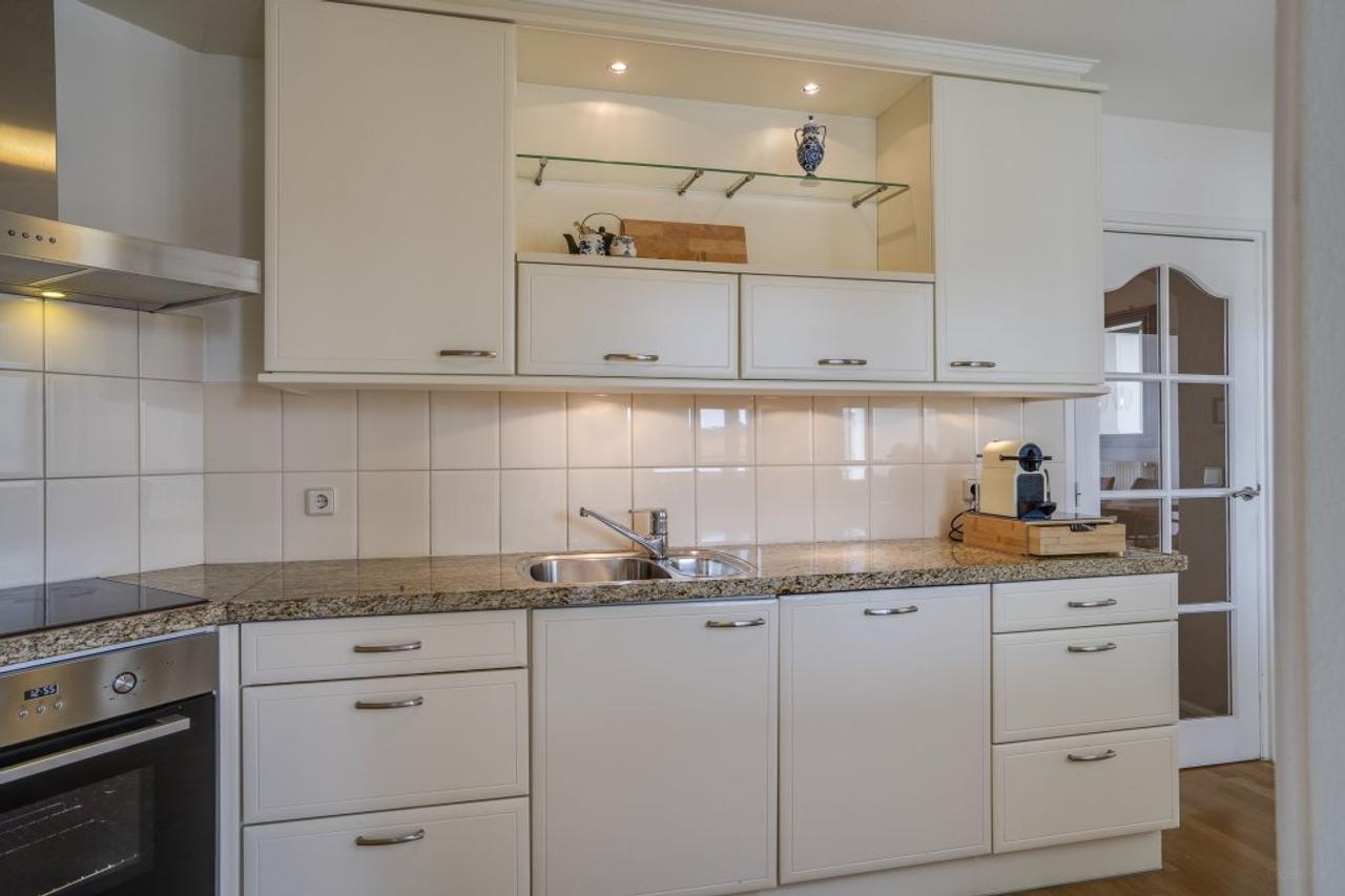 170 m² Furnished Apartment with Roof Terrace in Horst - Image 33