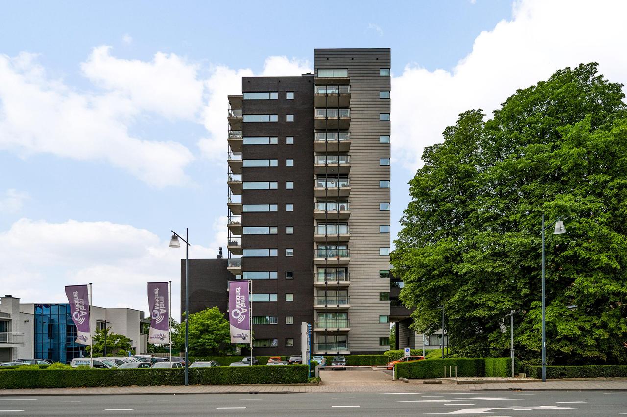 104 m² appartement met loggia en parking - Afbeelding 1