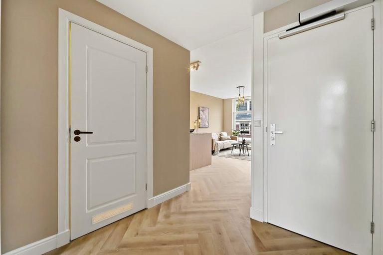 Gemeubileerd 3-slaapkamerappartement in Centrum - Afbeelding 12