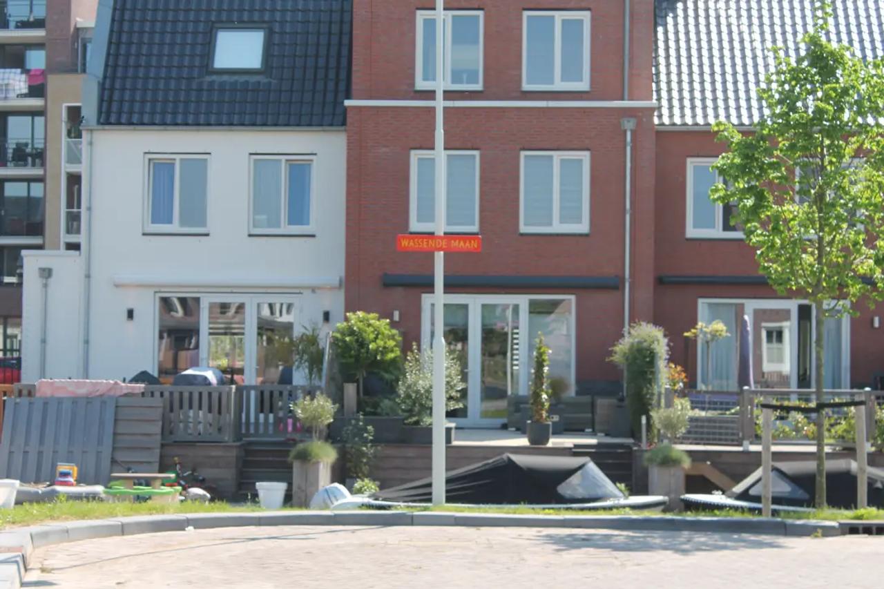 129 m² family home with south-facing garden - Image 3