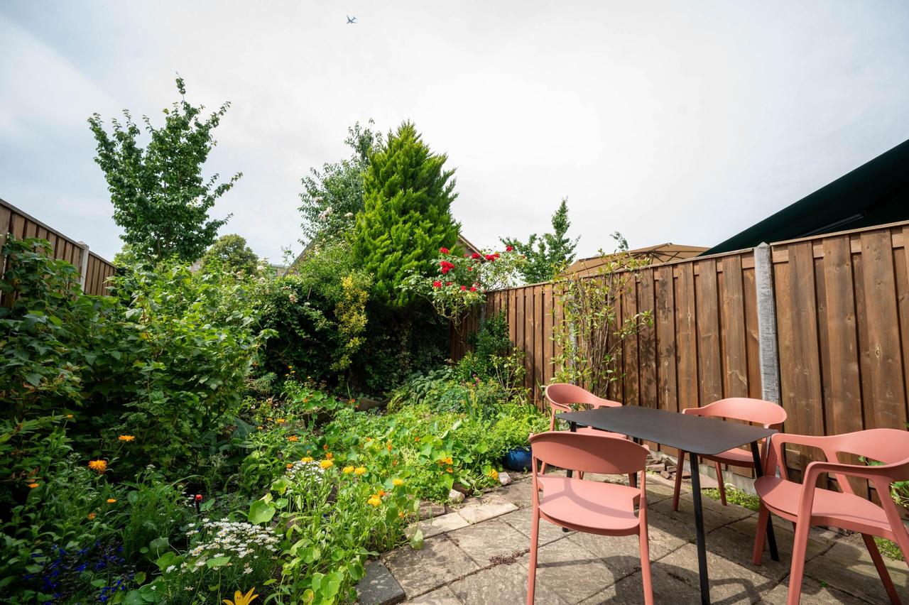 Gemeubileerd huis met tuin in Slotermeer - Afbeelding 7