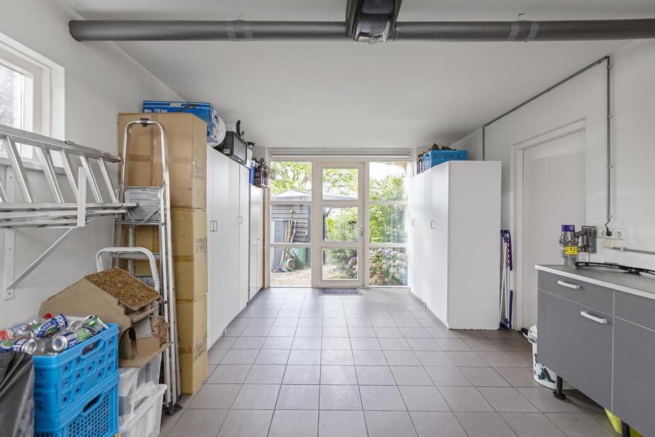 Detached villa with garden in Hazerswoude - Image 10
