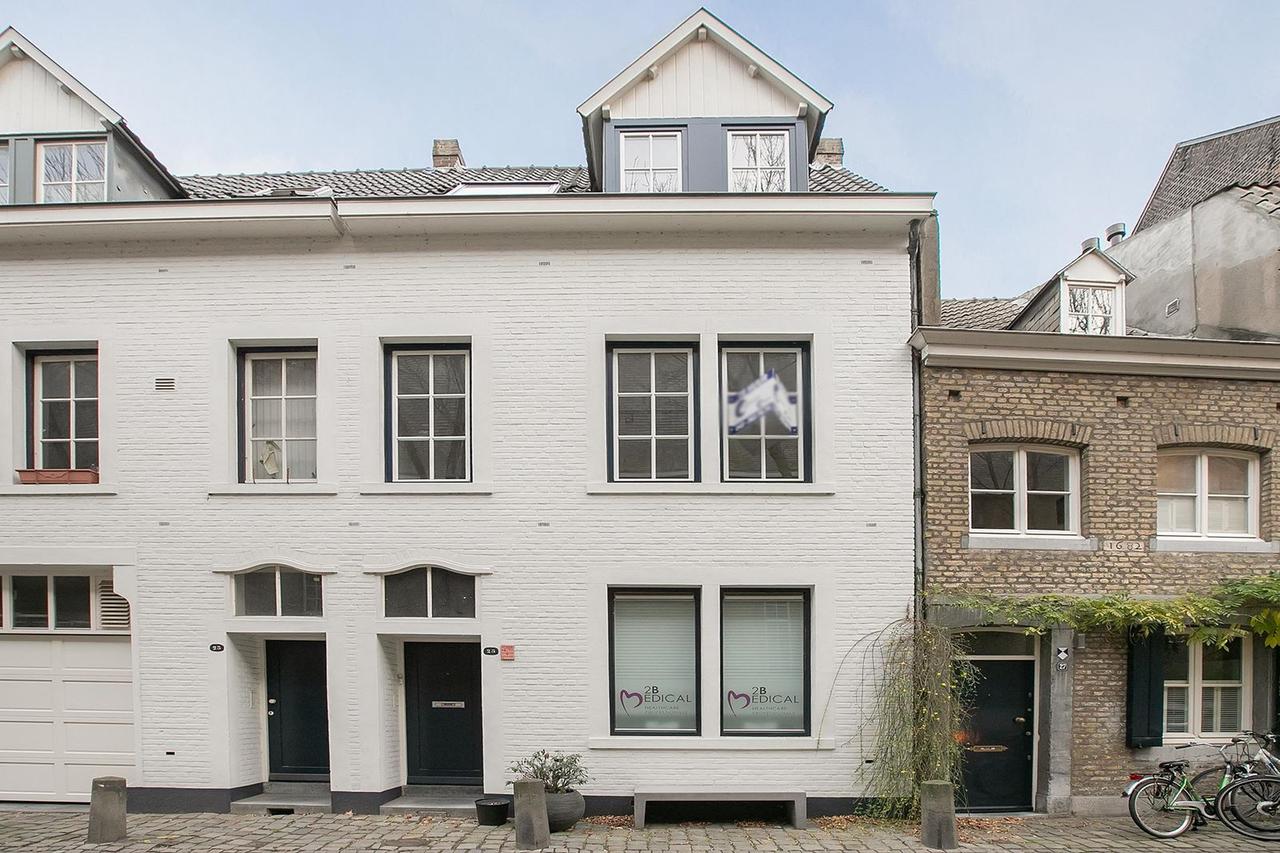 Licht 2-slaapkamer appartement bij stadspark - Afbeelding 1