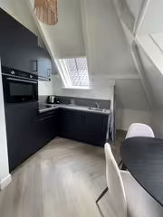 Gemeubileerd 2-kamerappartement in centrum
