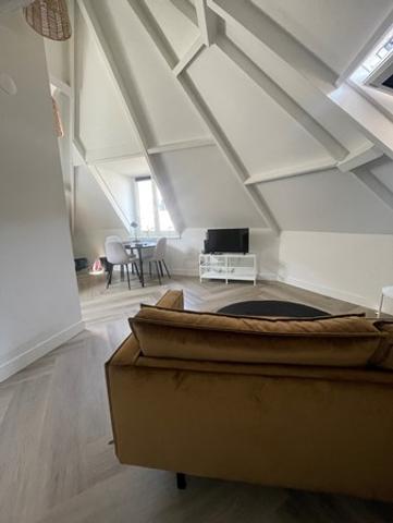 Gemeubileerd 2-kamerappartement in centrum - Afbeelding 4