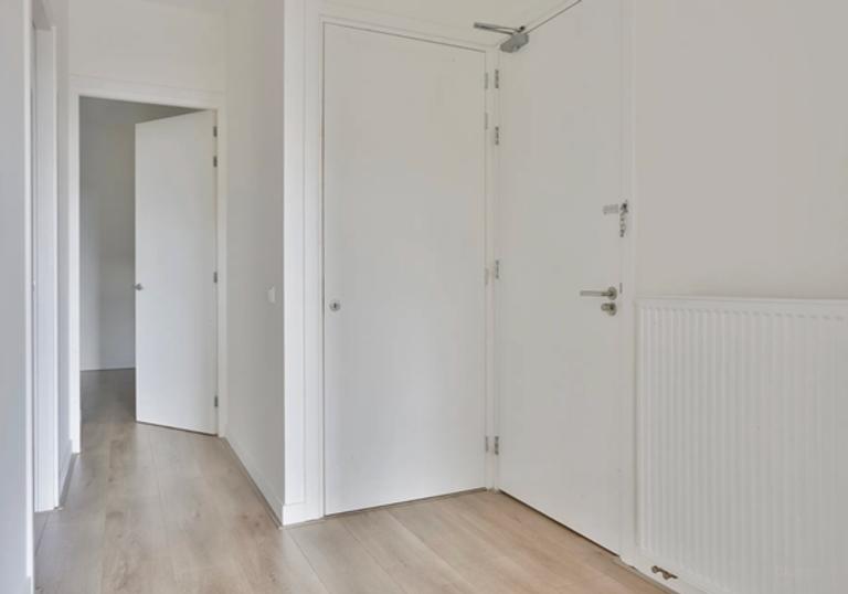 Tijdelijk 3-kamerappartement op het plein - Afbeelding 4