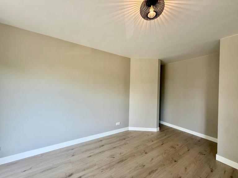 3-slaapkamerappartement met tuin - Afbeelding 3