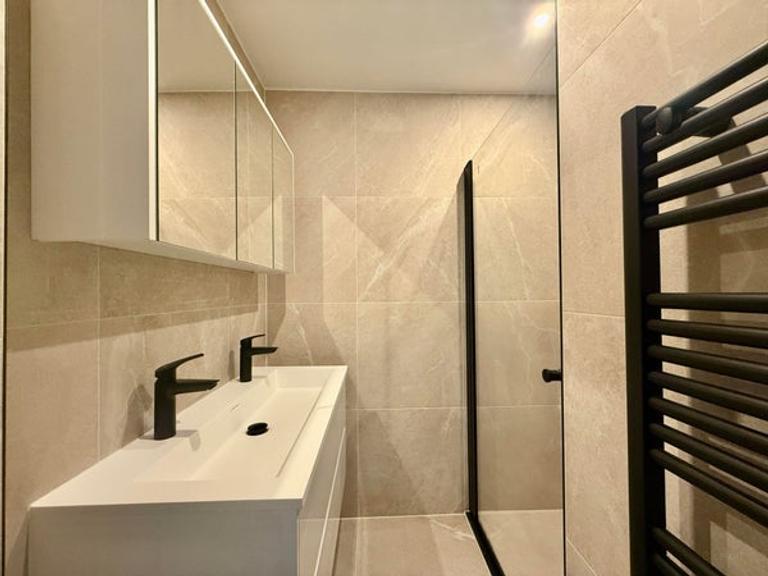 3-slaapkamerappartement met tuin - Afbeelding 10