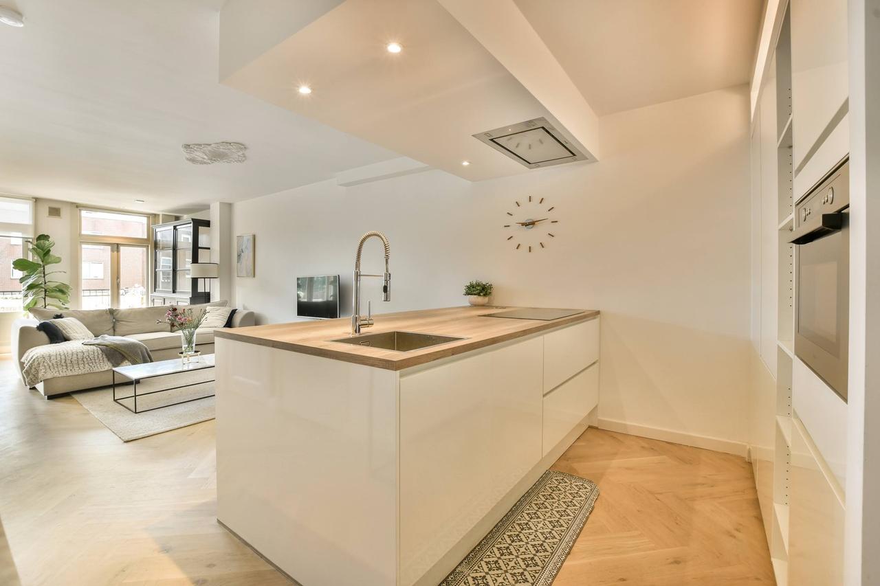 Licht 2-slaapkamer appartement in De Pijp - Afbeelding 10