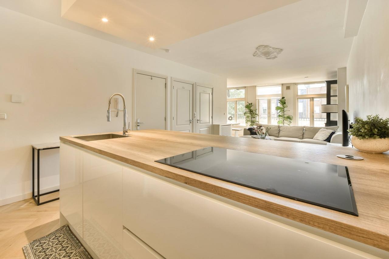 Licht 2-slaapkamer appartement in De Pijp - Afbeelding 11