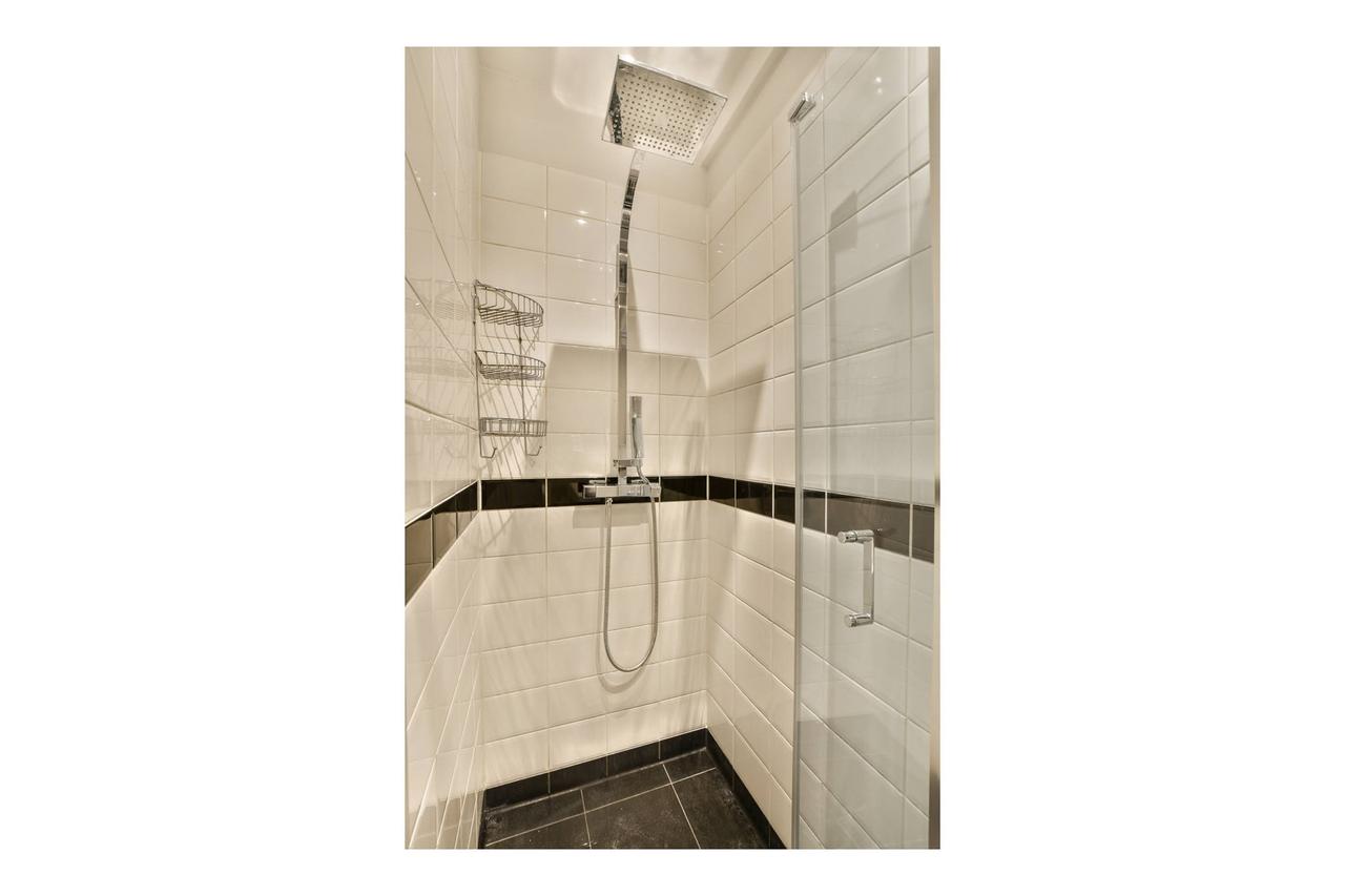 Licht 2-slaapkamer appartement in De Pijp - Afbeelding 18