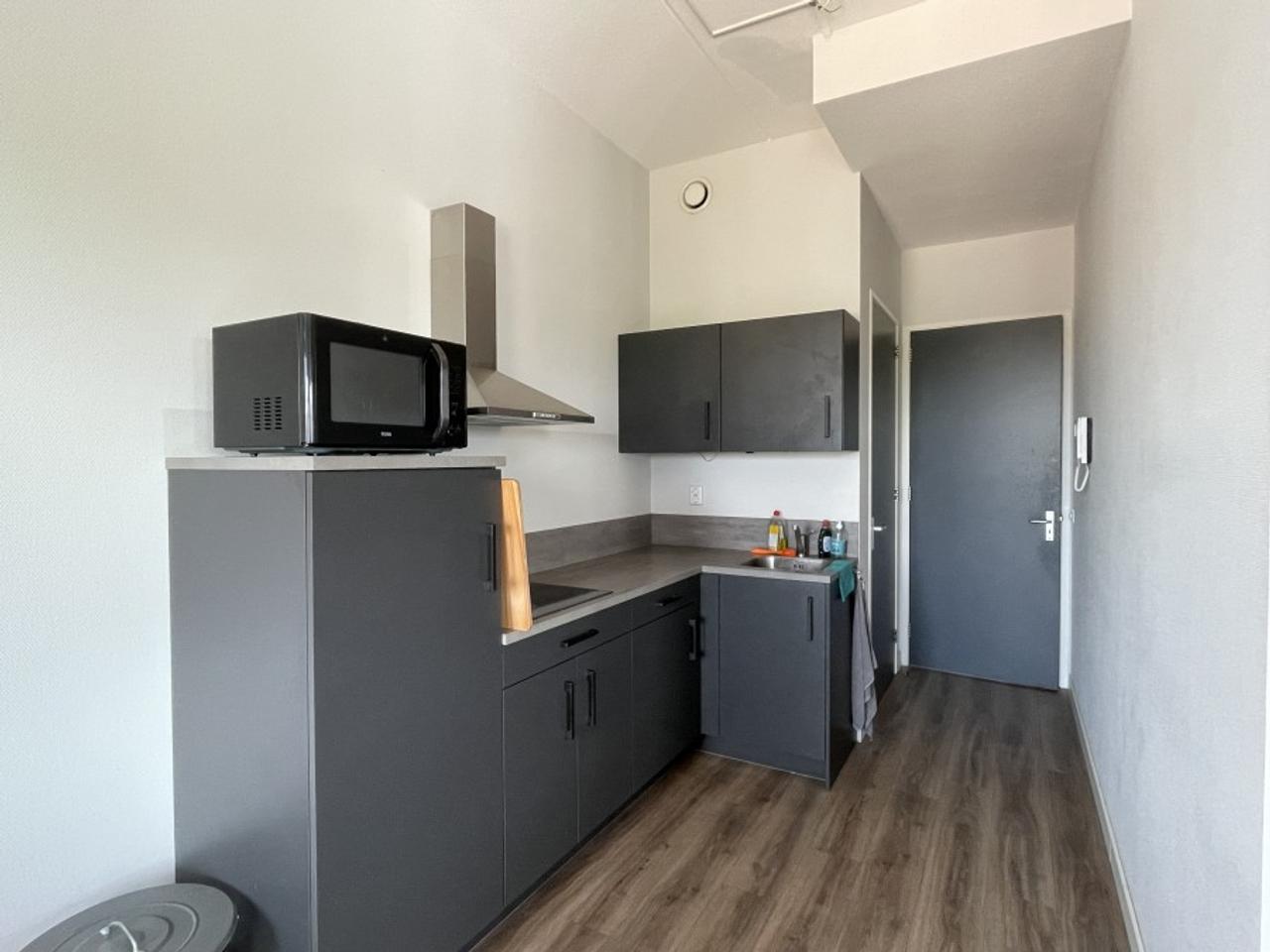 3-room apartment with terrace in city center - Image 2