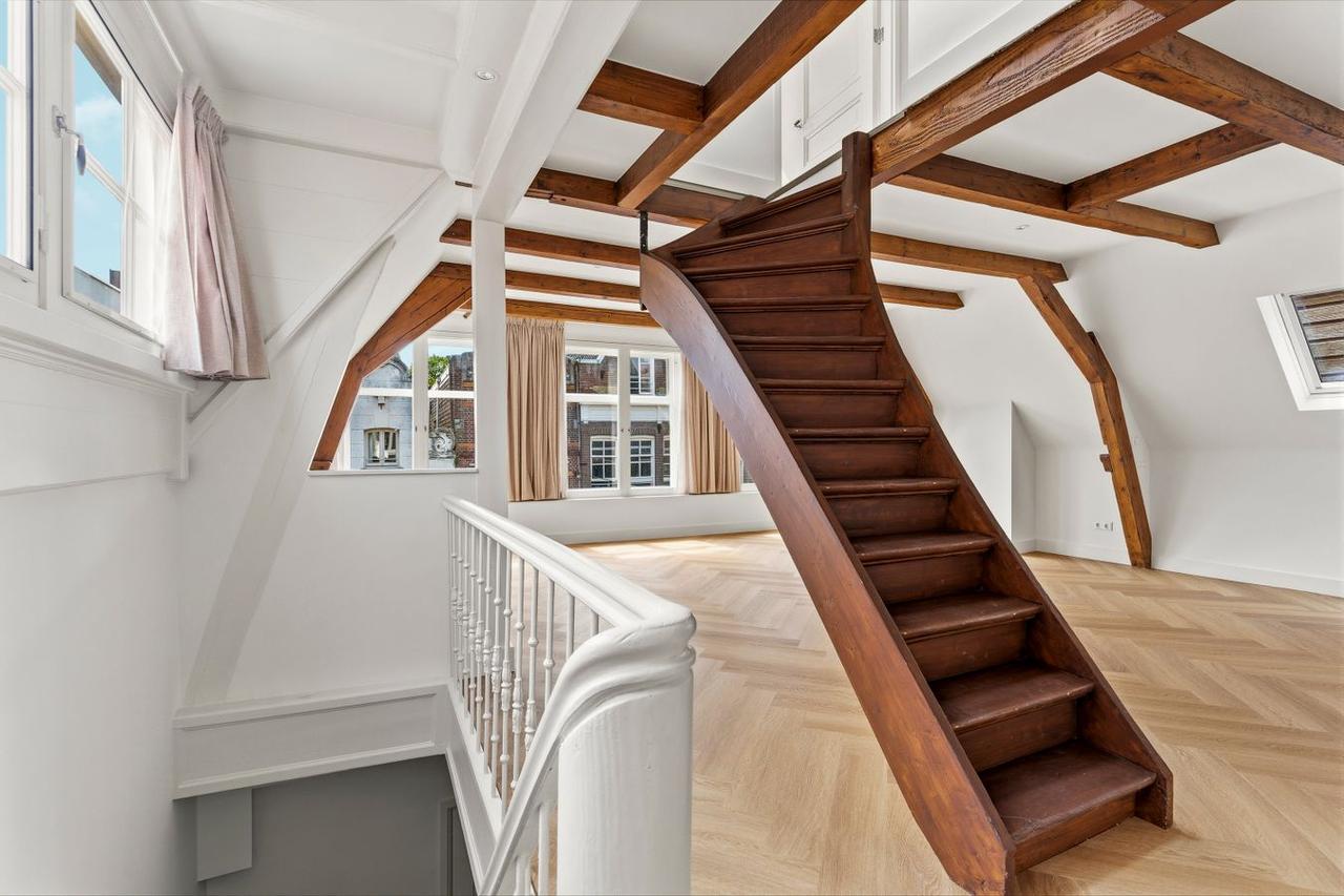 Apartment on Haarlemmerstraat - Image 3